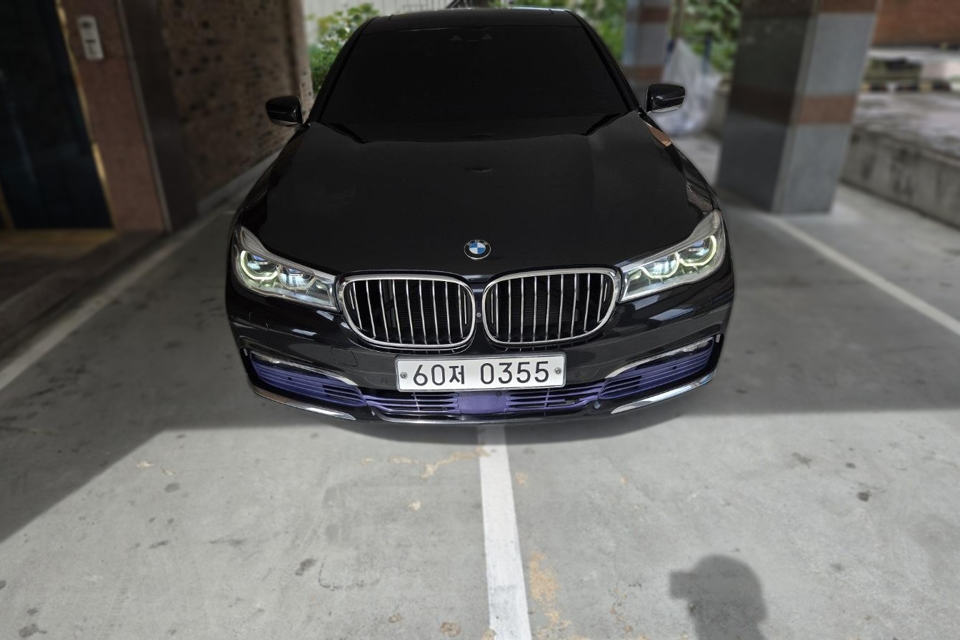 BMW 7 Series (G11)