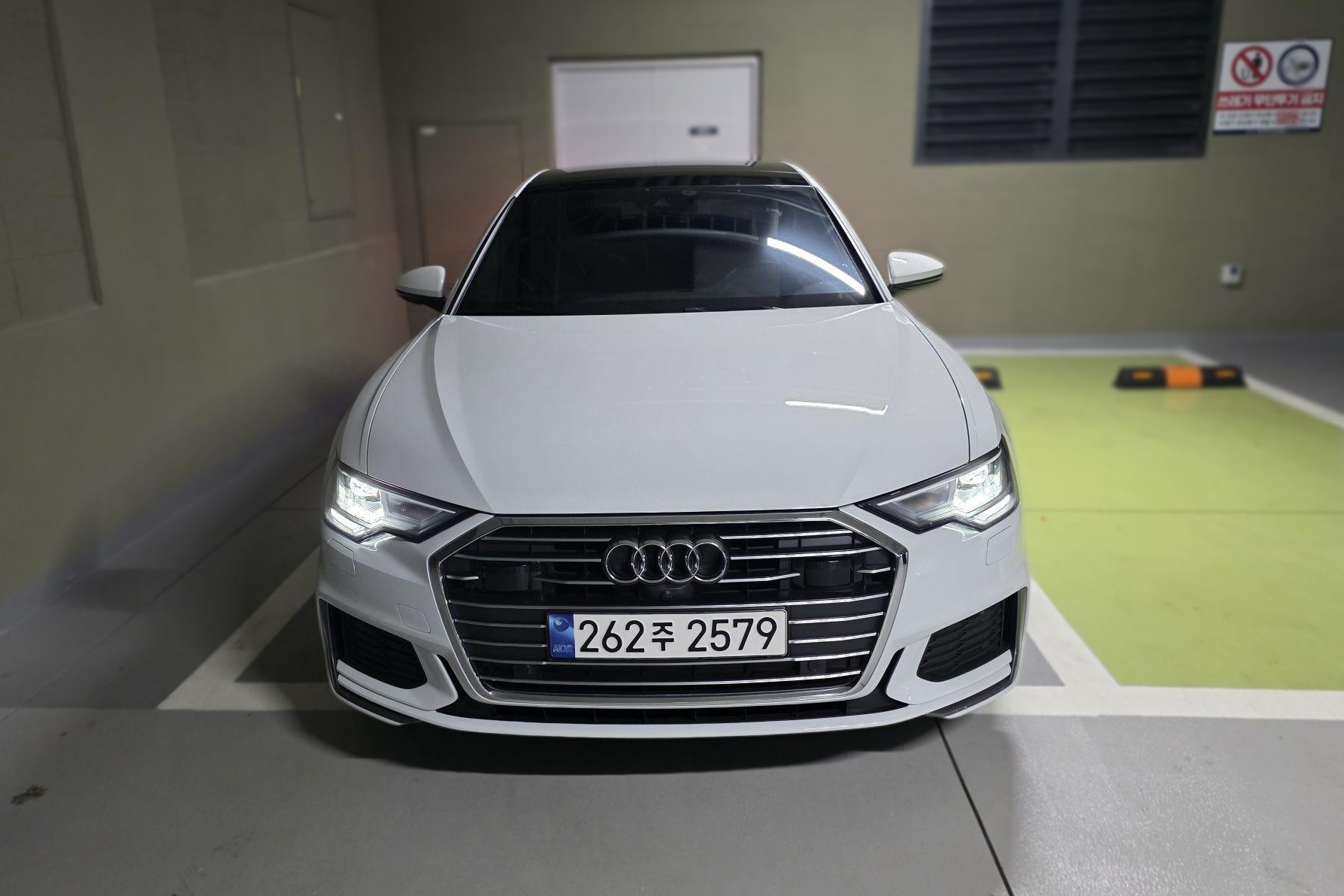 Audi A6 (C8)