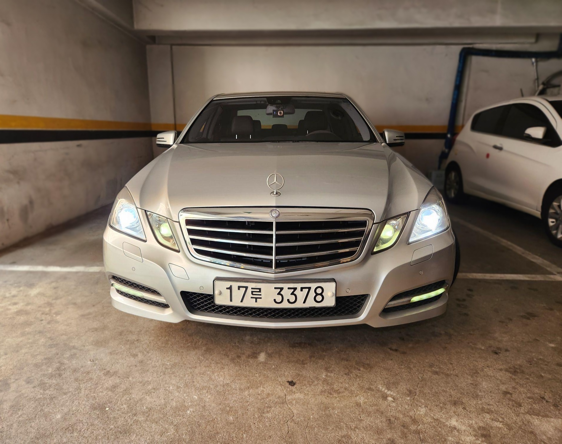 Mercedes-Benz E-Class (W212)