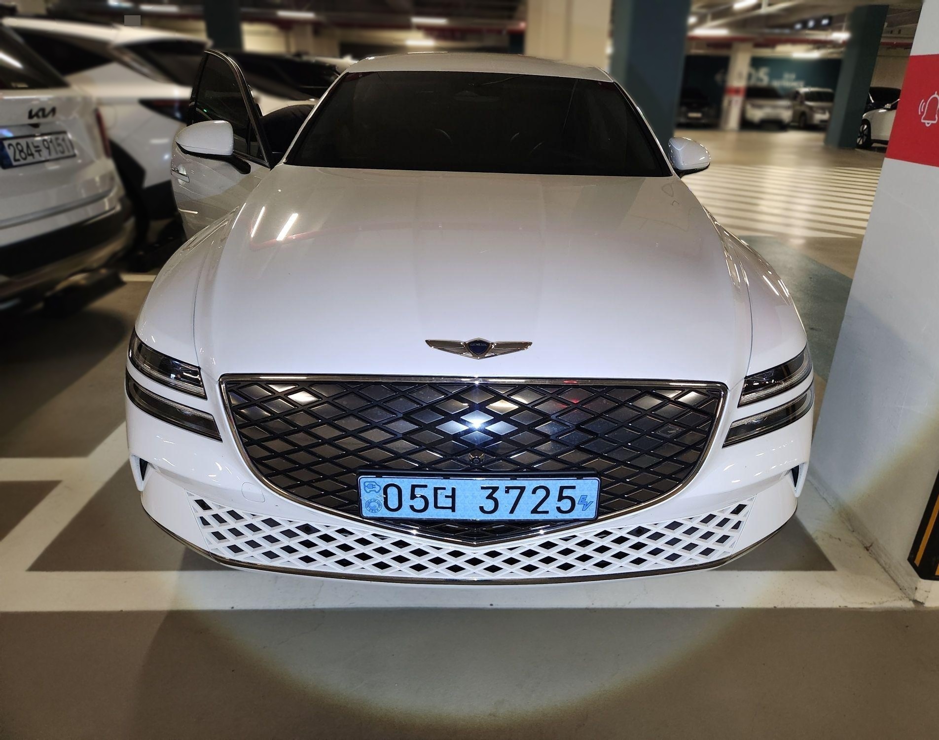 Genesis Electrified G80