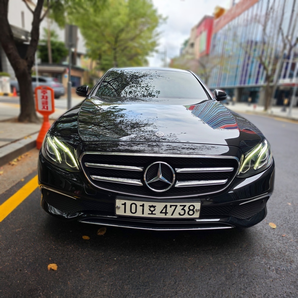 Mercedes-Benz E-Class (W213)