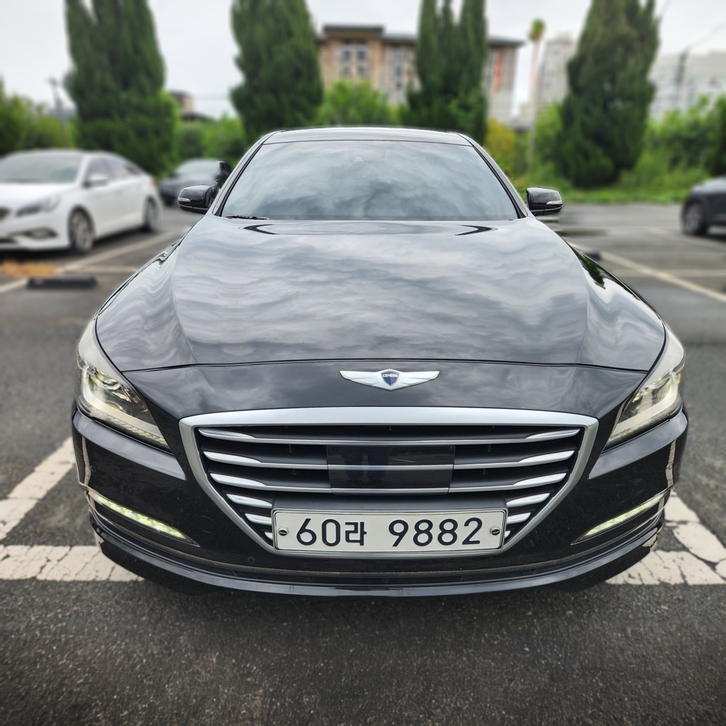 Hyundai Genesis DH