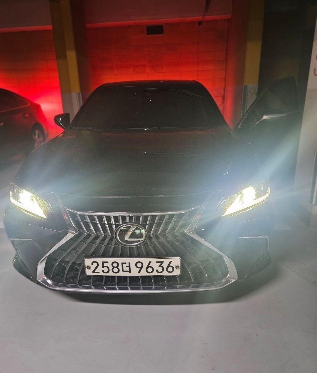Lexus ES300h 7th Gen