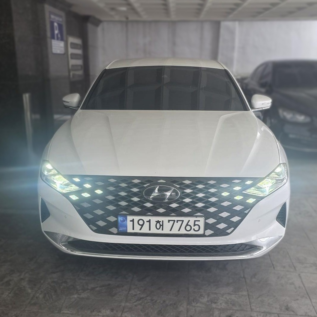 Hyundai The New Grandeur IG Hybrid