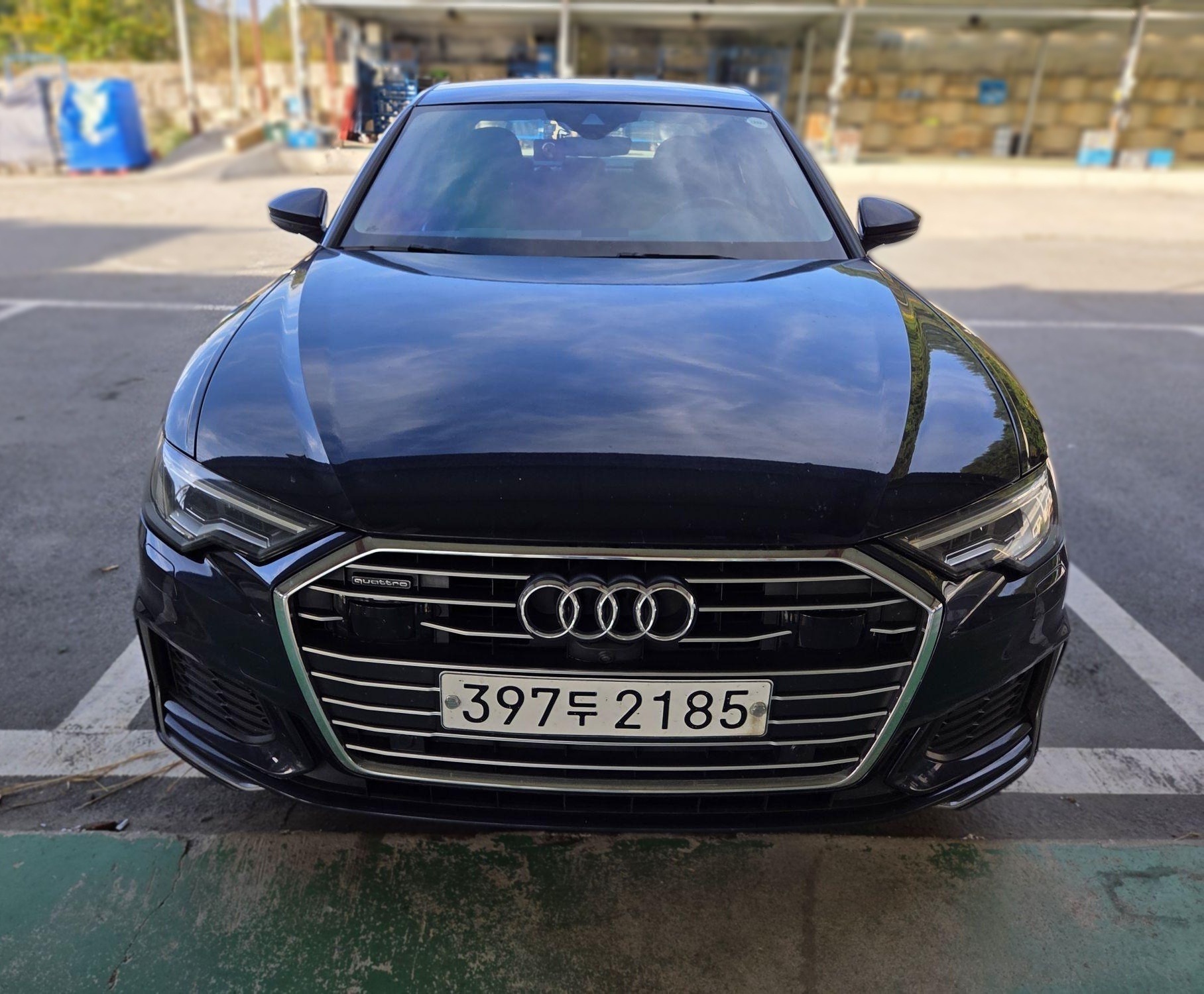 Audi A6 (C8)