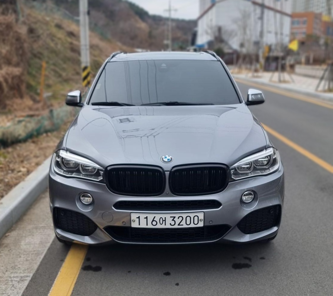 BMW X5 (F15)
