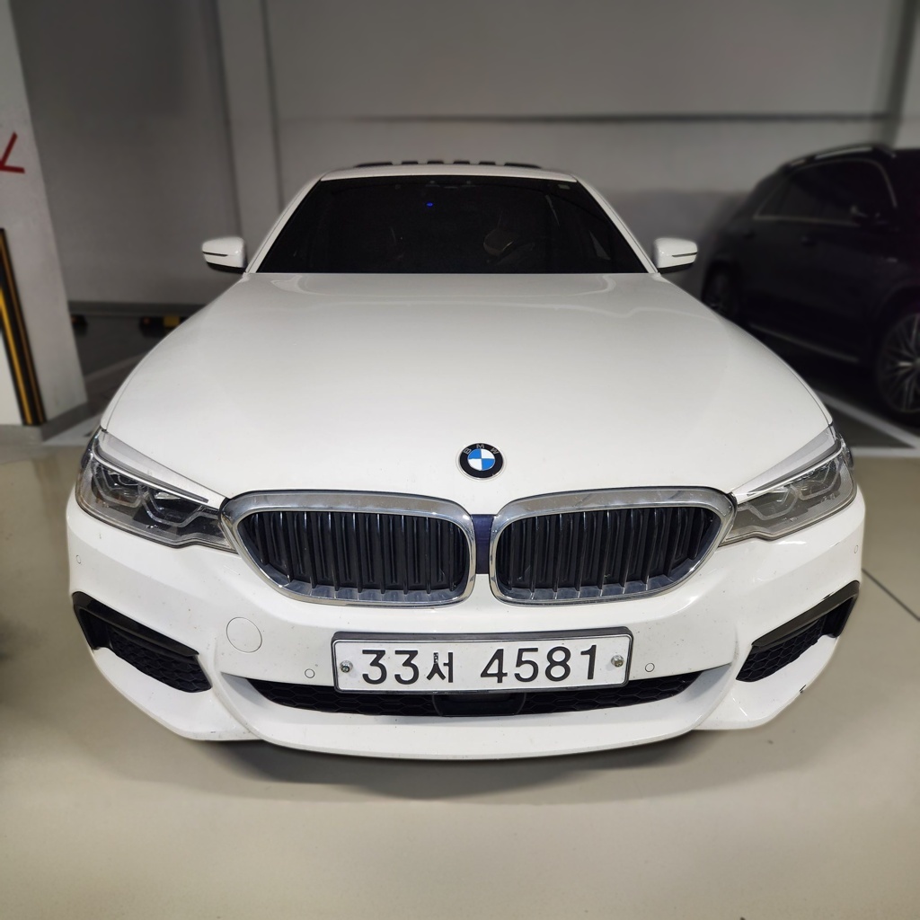 BMW 5 Series (G30)