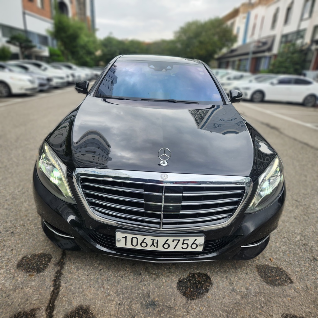 Mercedes-Benz S-Class (W222)