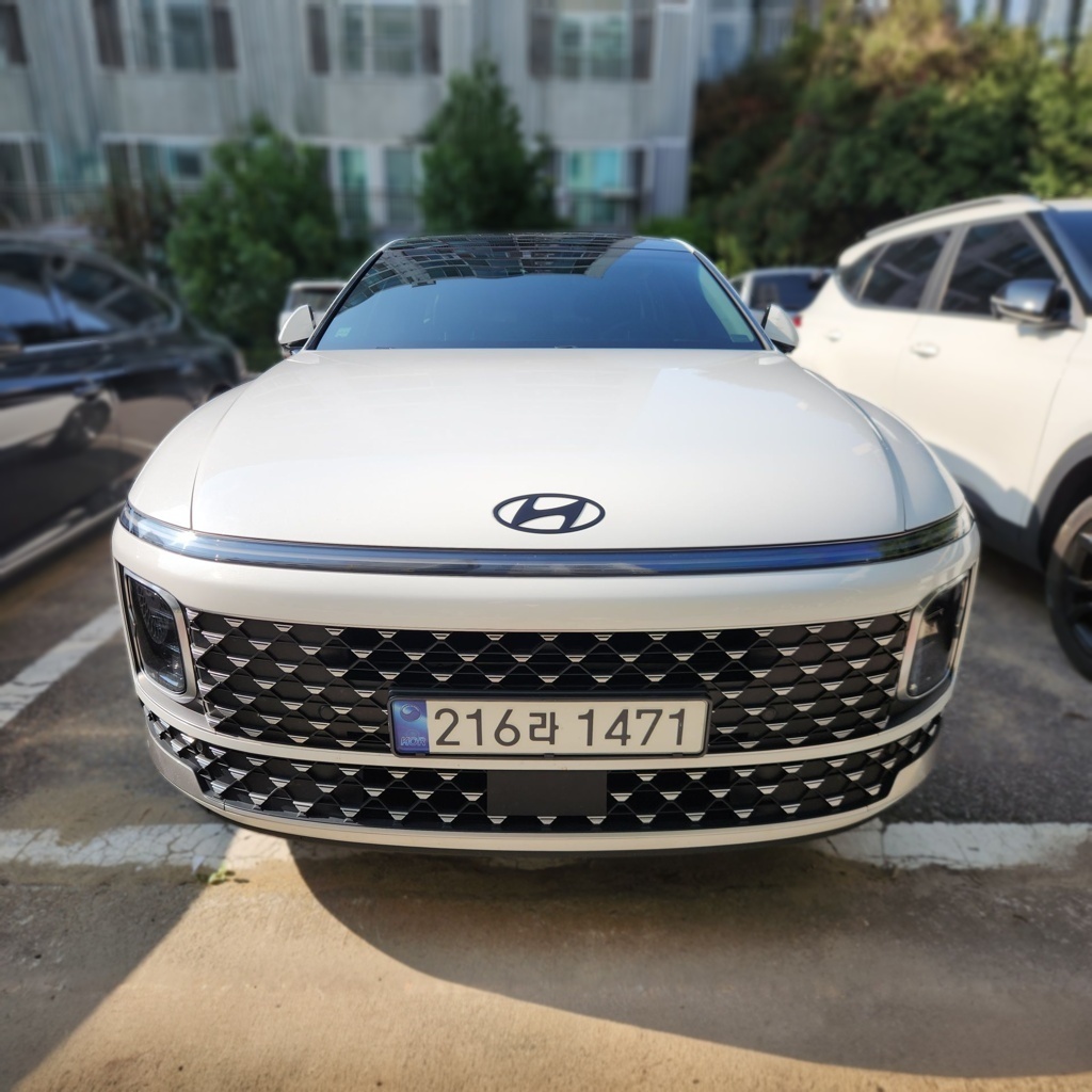 Hyundai The All-New Grandeur (GN7)