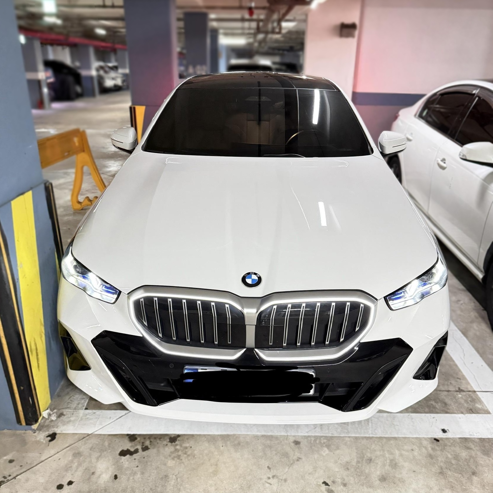 BMW 5 Series (G60)