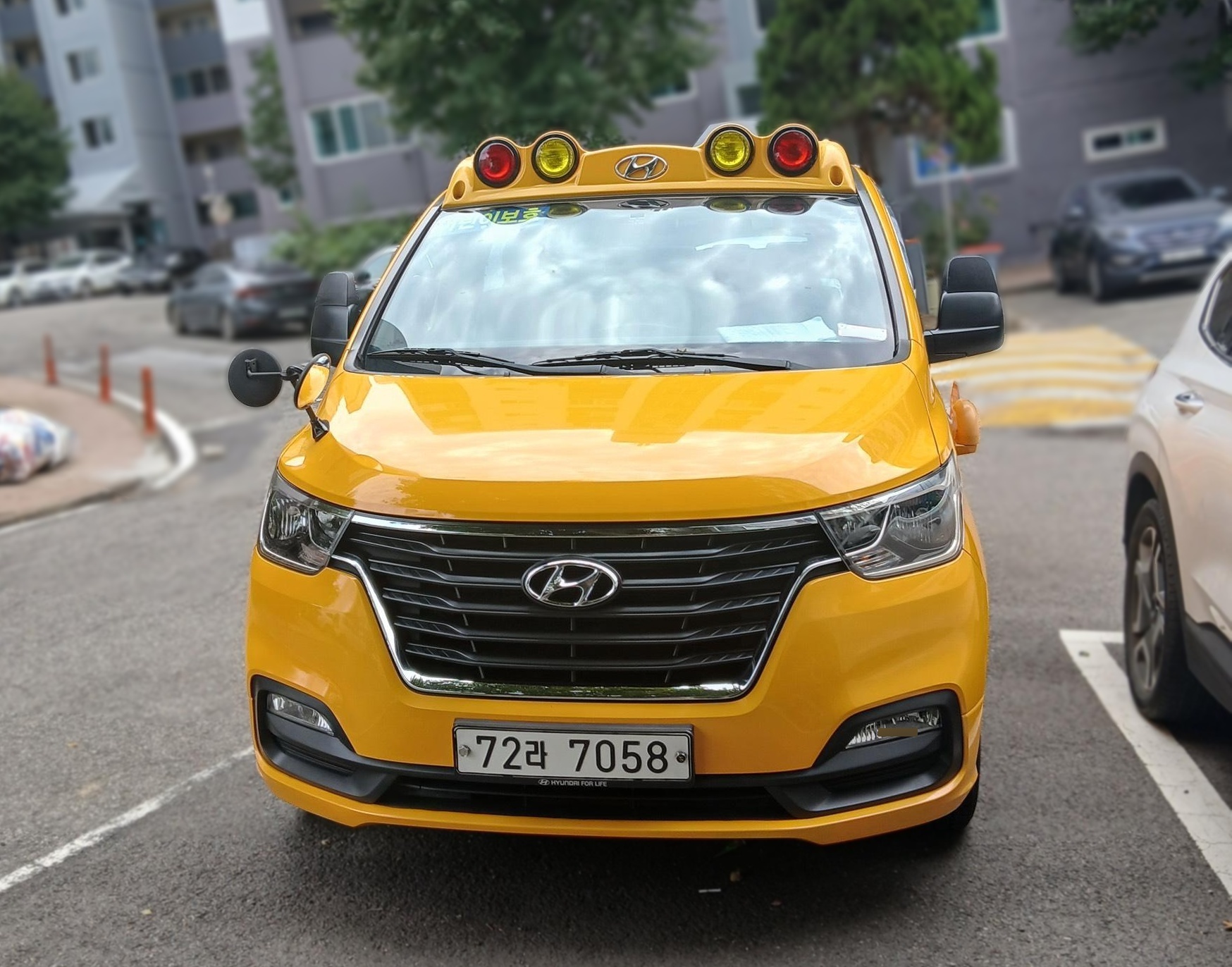 Hyundai The New Grand Starex