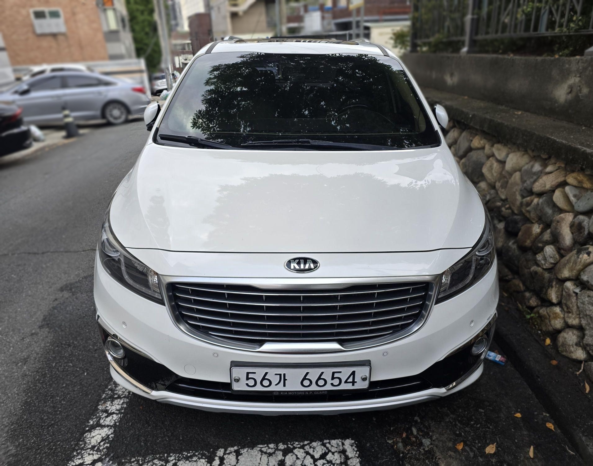 Kia All-New Carnival