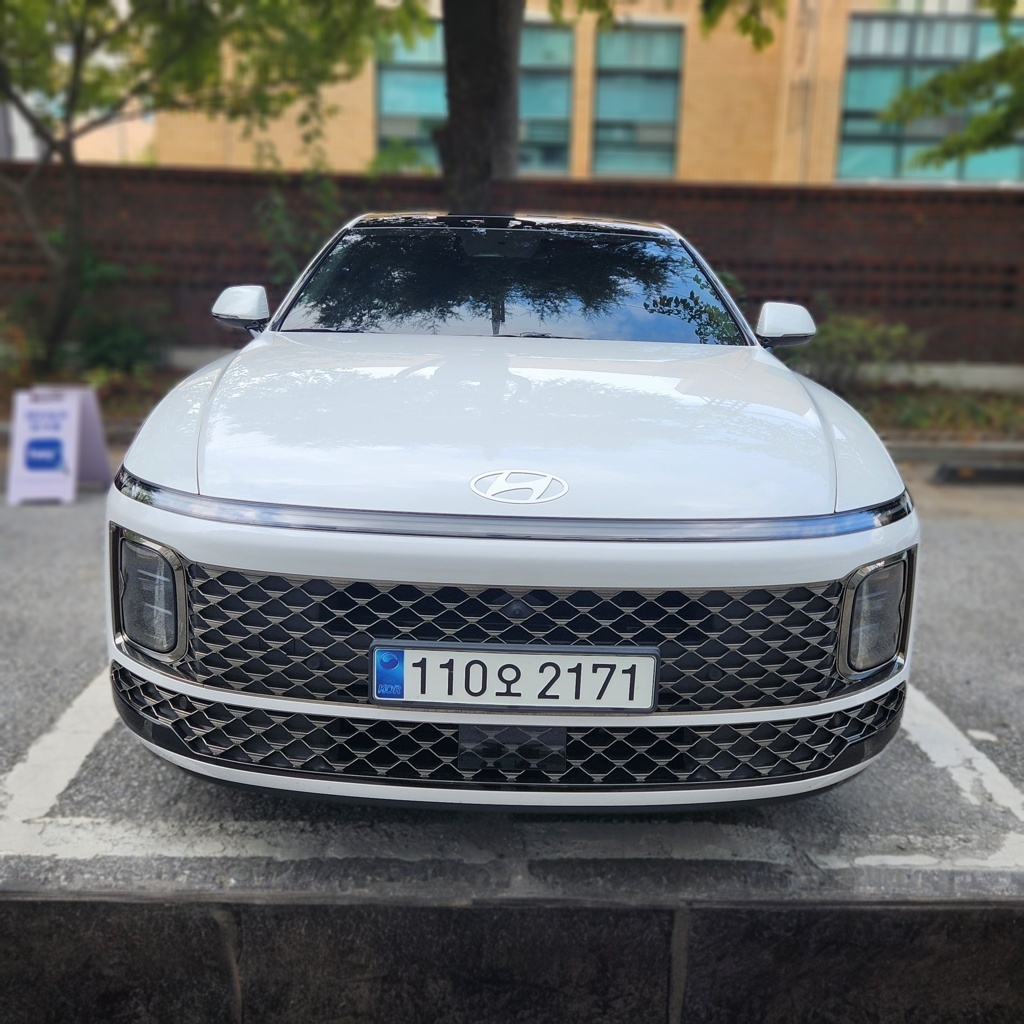 Hyundai The All-New Grandeur Hybrid (GN7)