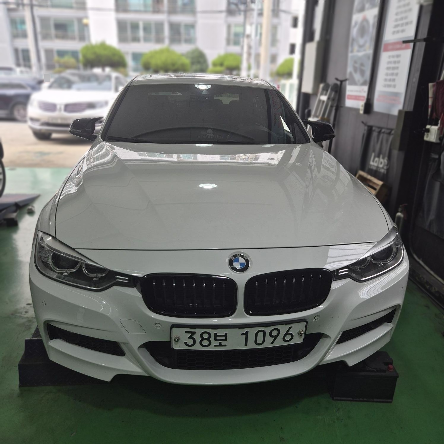 BMW 3 Series (F30)
