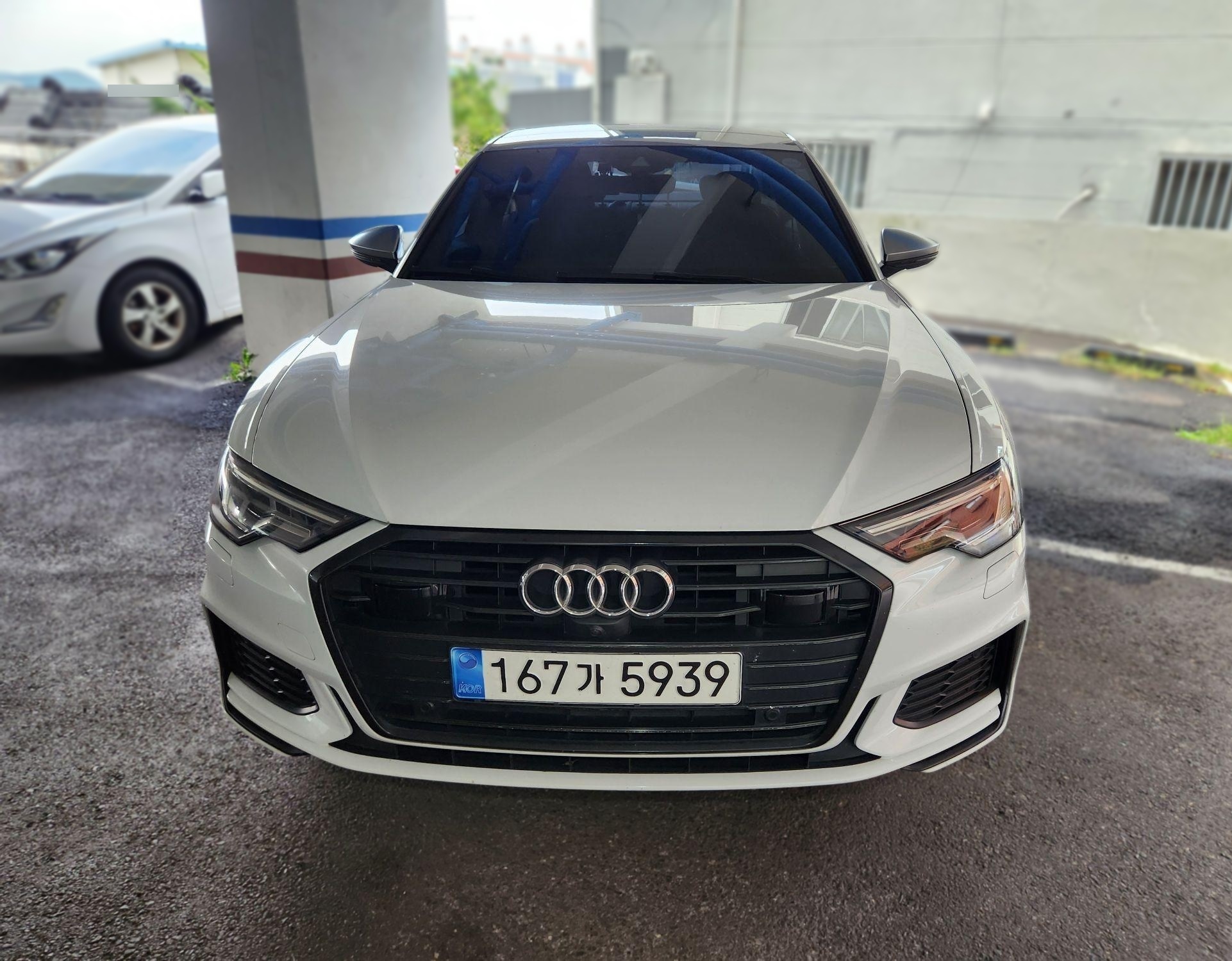 Audi A6 (C8)