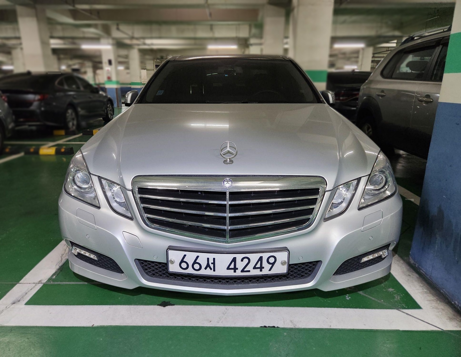 Mercedes-Benz E-Class (W212)
