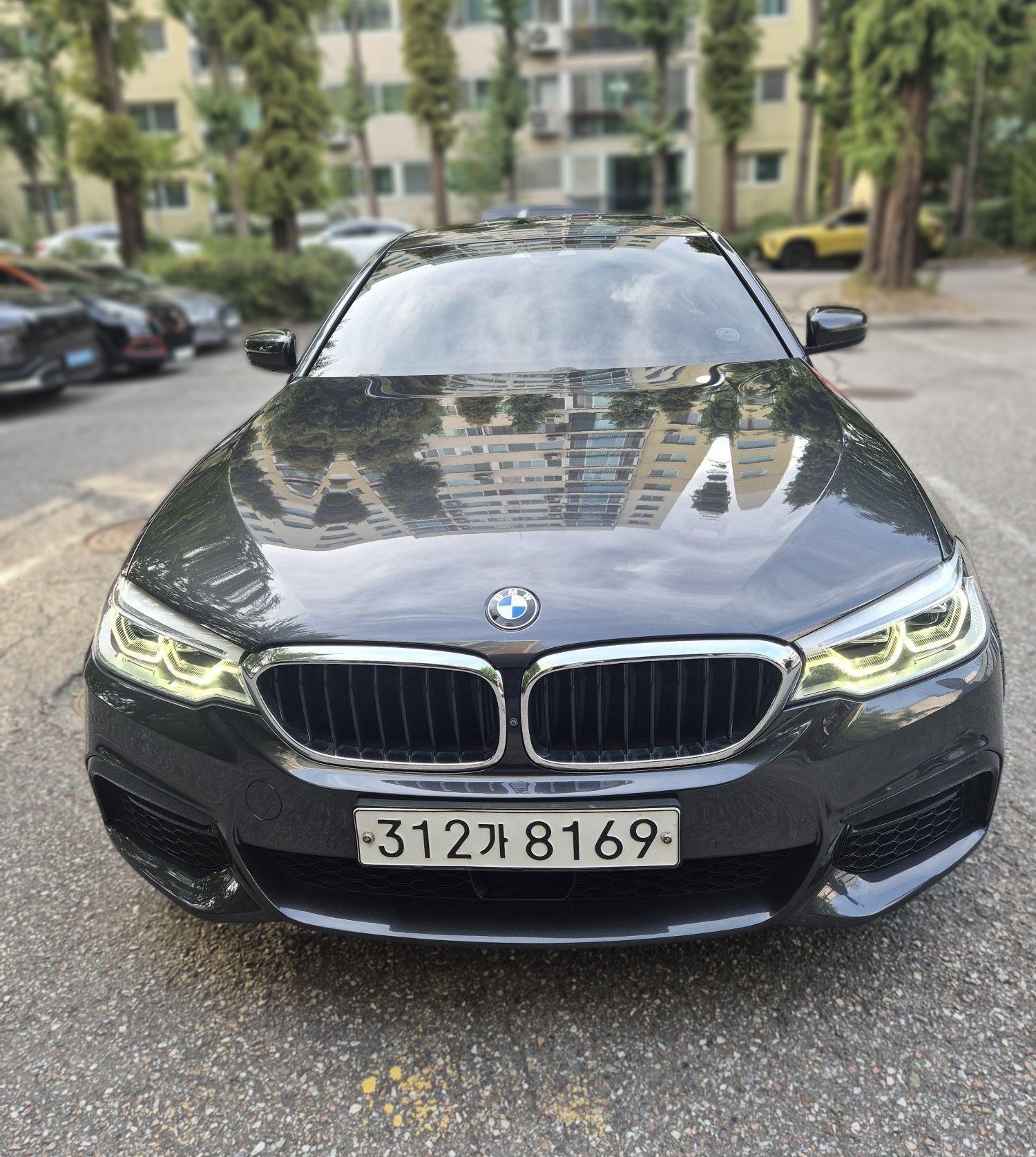 BMW 5 Series (G30)