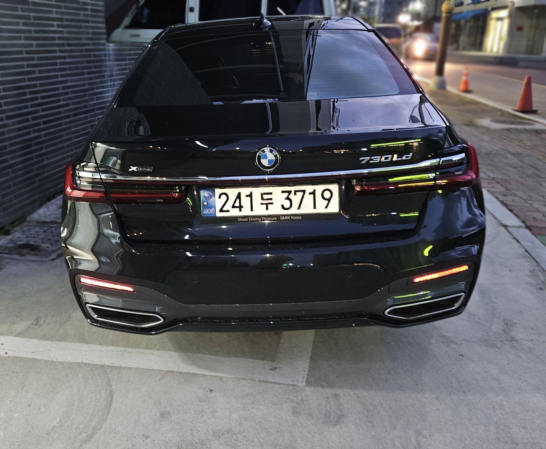 BMW 7 Series (G11)
