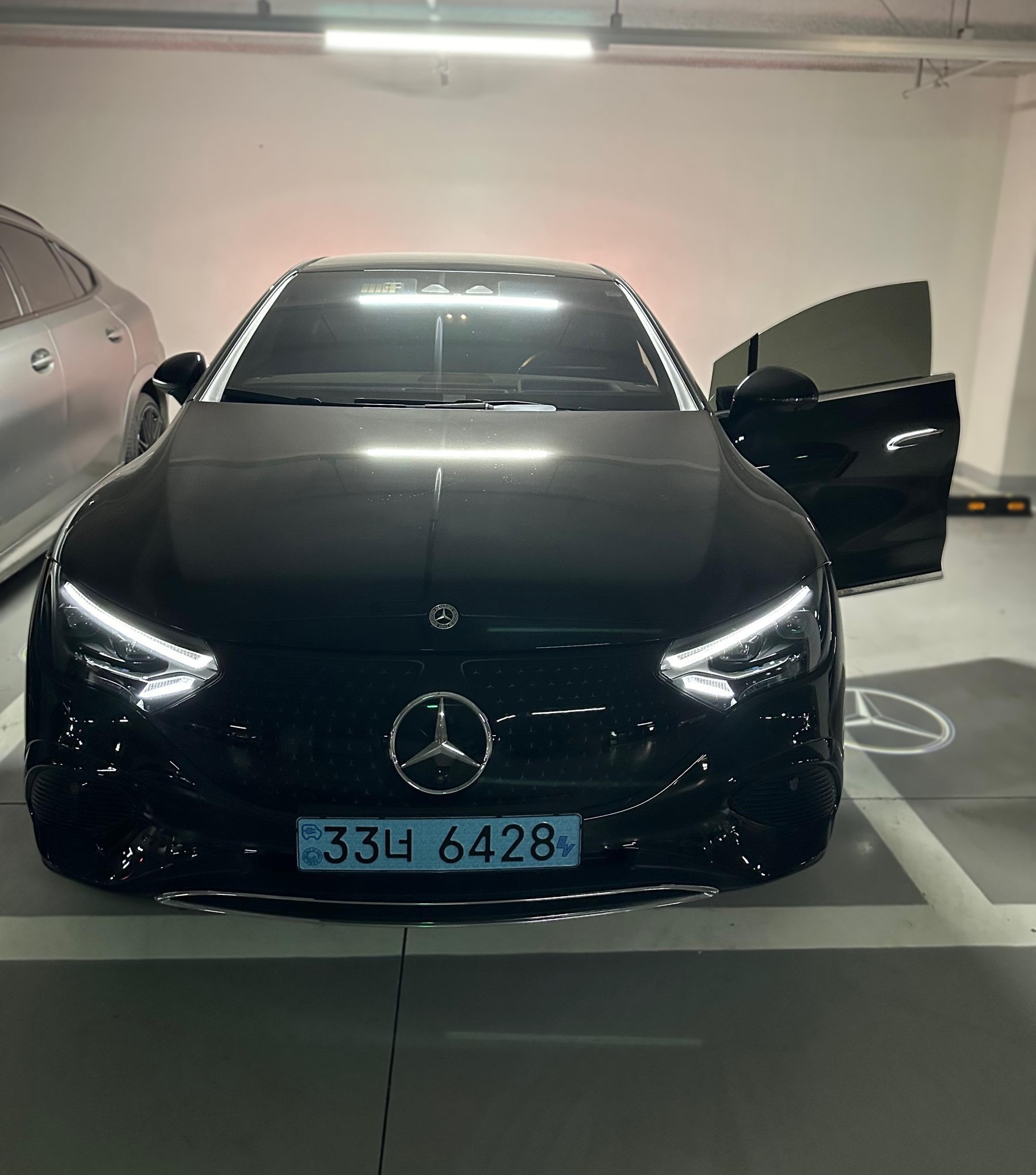 Mercedes-Benz EQE V295