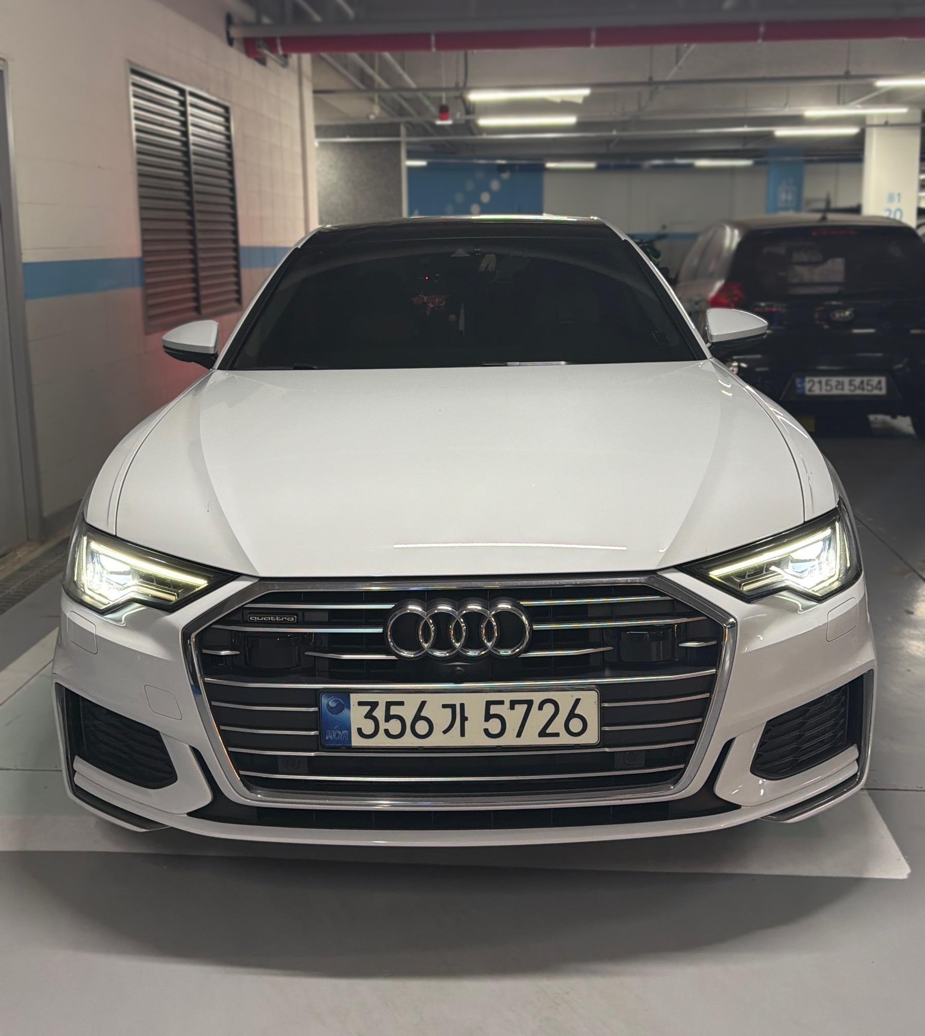 Audi A6 (C8)