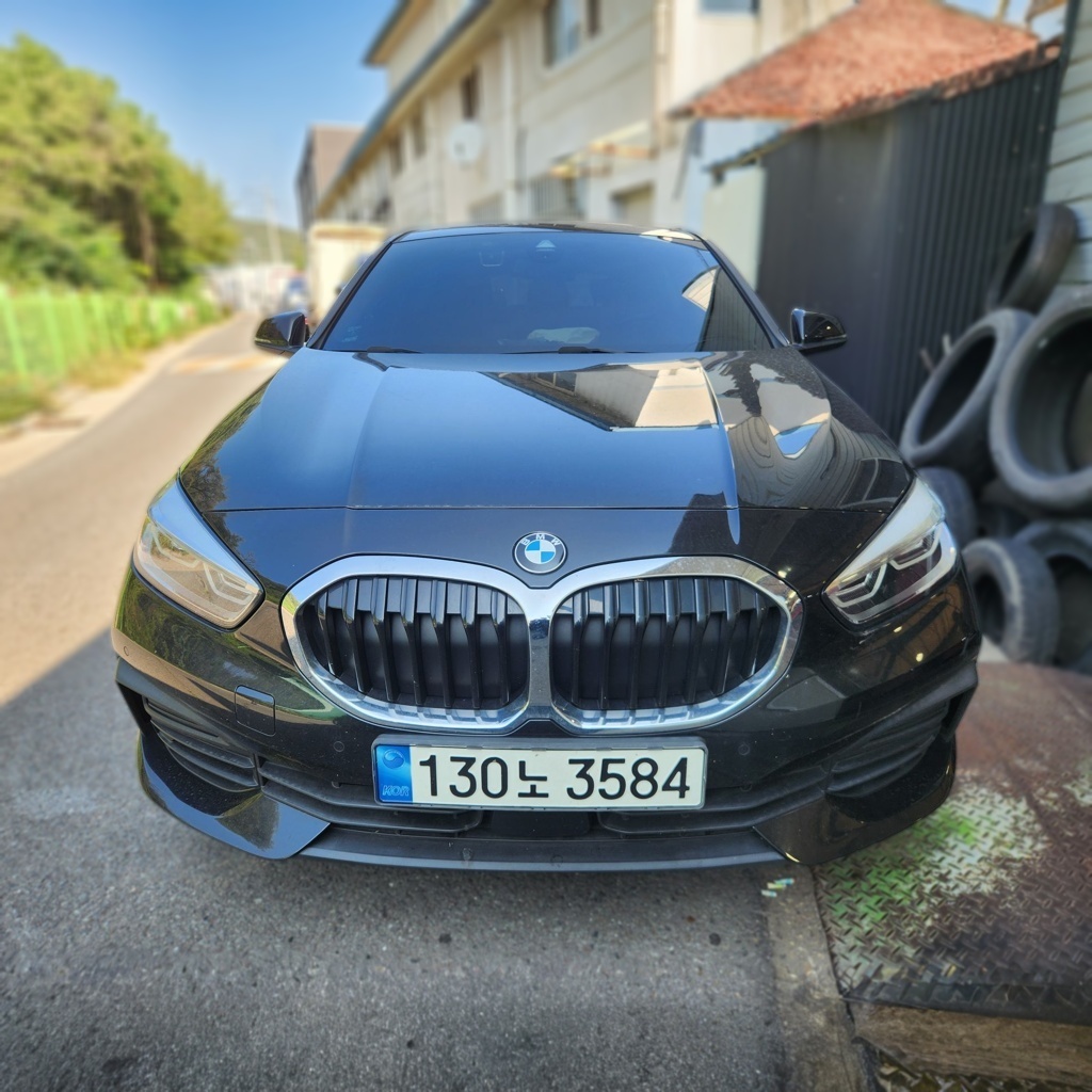 2022 BMW 1 SERIES (F40) — photograph 1 of 1