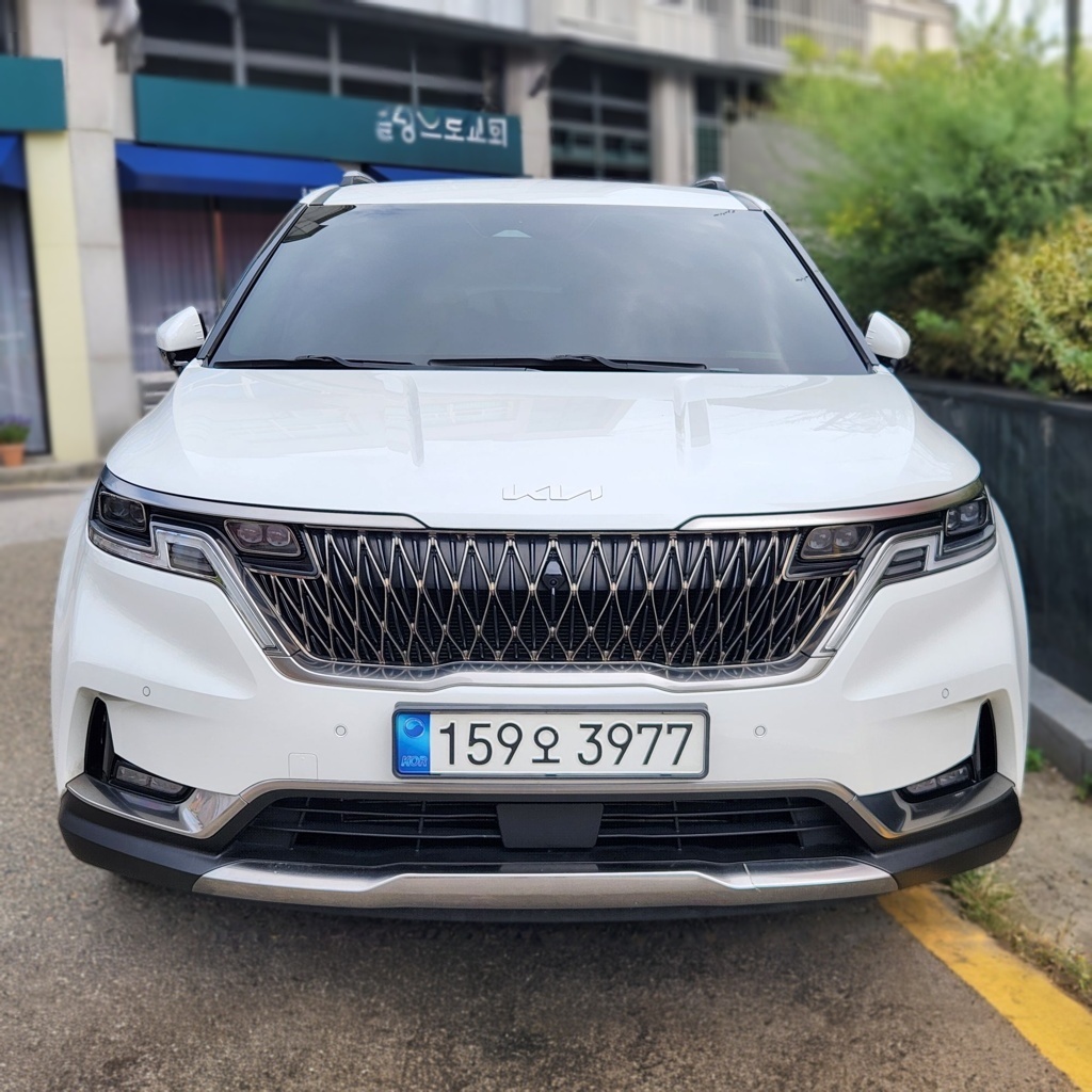 2023 Kia CARNIVAL 4 Generation Gasoline 9-seater Signature — photograph 1 of 1