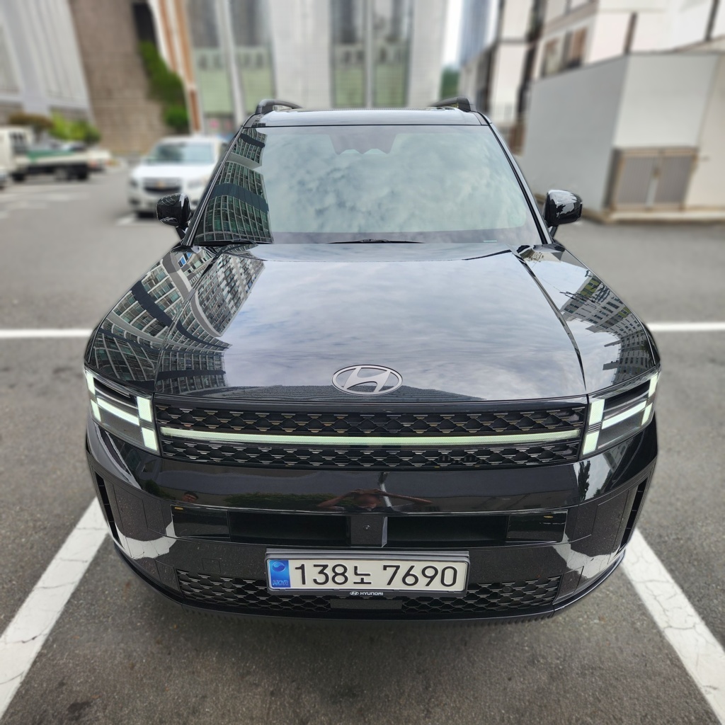 2024 Hyundai The All New SANTA FE Hybrid (MX5) 1.6T Hybrid 2WD Calligraphy Black Ink — photograph 1 of 1