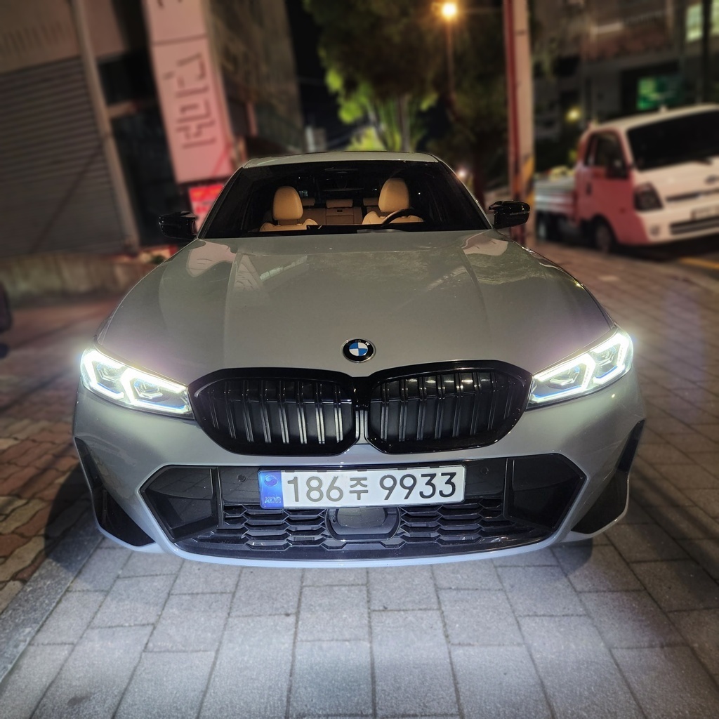 2023 BMW 3 SERIES (G20) 320i M SPORT — photograph 1 of 1