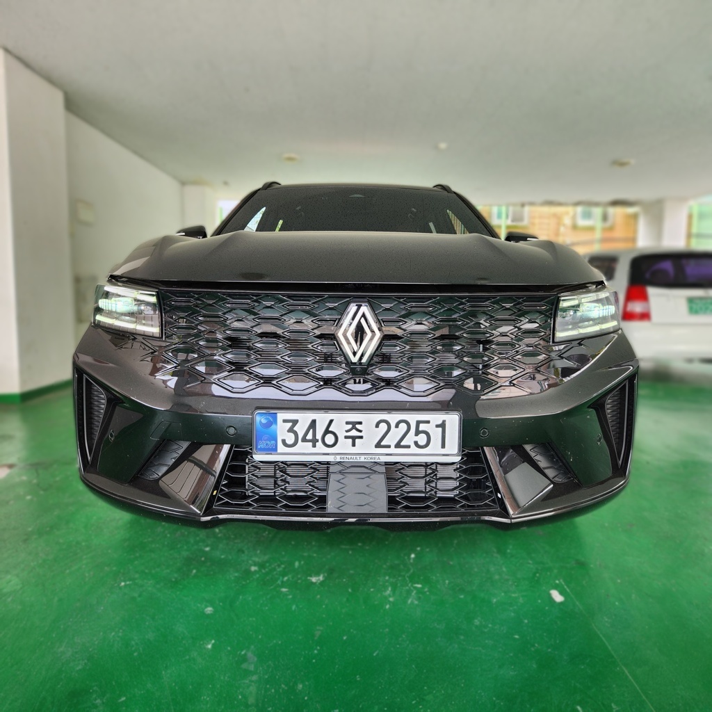 2026 Renault Korea (Samsung) Grand Koleos 1.5 E-TECH Hybrid 2WD Iconic — photograph 1 of 1